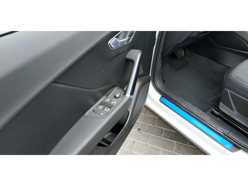 AUDI Q2L E-TRON (2020) AUDI Q2L E-TRON (2020)
