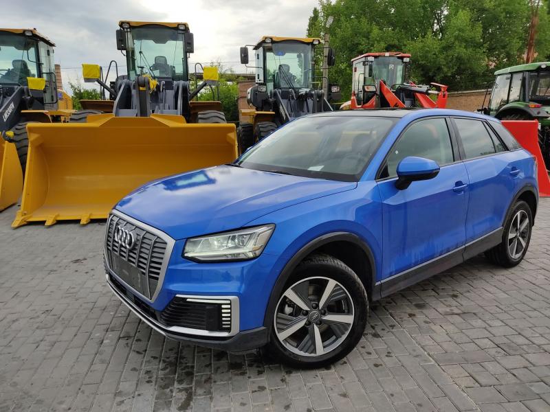 AUDI Q2L E-TRON (2019) 