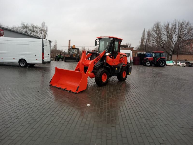 Incarcator Frontal Molot 200 T 