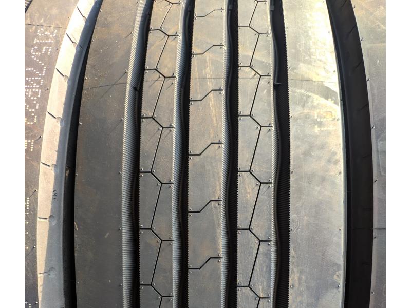 315/70/22.5 APLUS S202 20pr 154/150M (axa fata) 315/70/22.5 APLUS S202 20pr 154/150M (axa fata)
