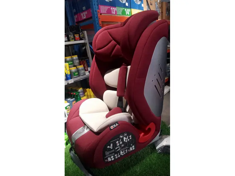 Scaun auto YKO-931. De la 1 an la 12 ani. Greutate de la 9 kg la 36 kg.