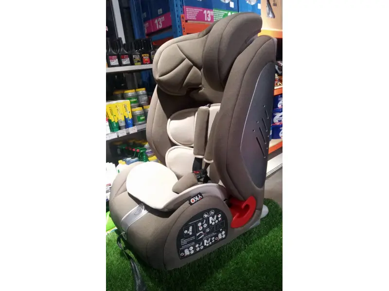 Scaun auto YKO-931. De la 1 an la 12 ani. Greutate de la 9 kg la 36 kg.