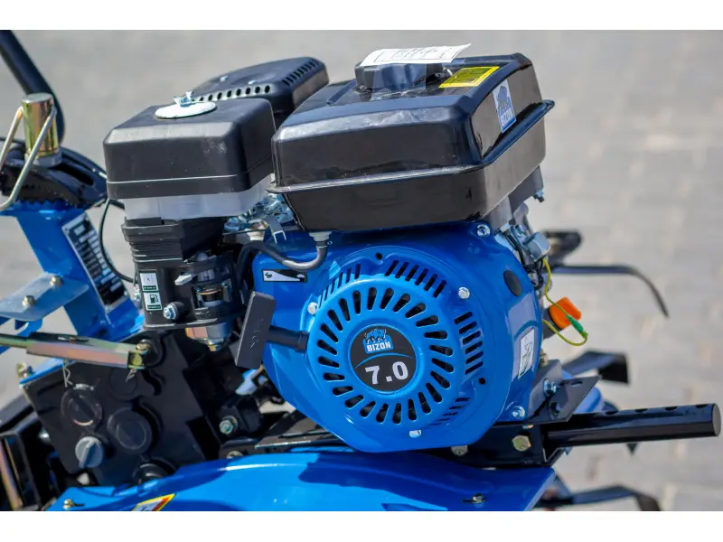 Motocultor Bizon DTZ470B 7 CP benzină, pormire manuala + freză. Lățimea de cultivare - 720 mm