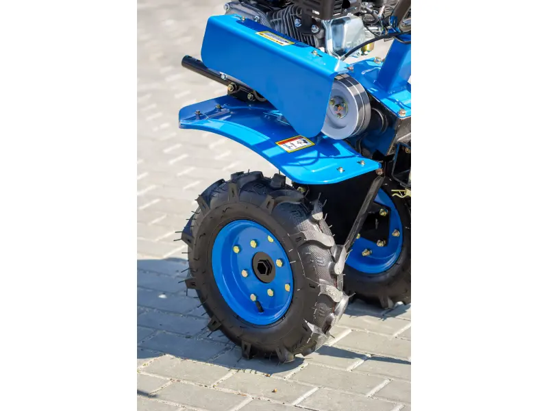 Motocultor Bizon DTZ470B 7 CP benzină, pormire manuala + freză. Lățimea de cultivare - 720 mm
