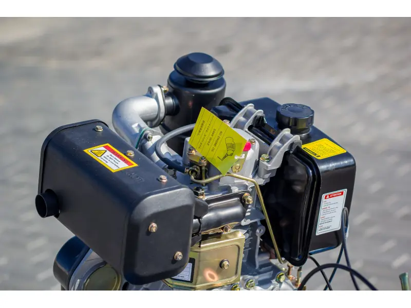 Motocultor Bizon DTZ585D 9 CP diesel, demaror manual + freză. Lățimea de cultivare - 1160 mm