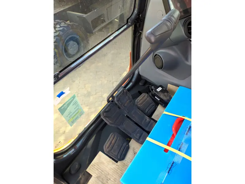 Гусеничный экскаватор Doosan DX200A-7M . 