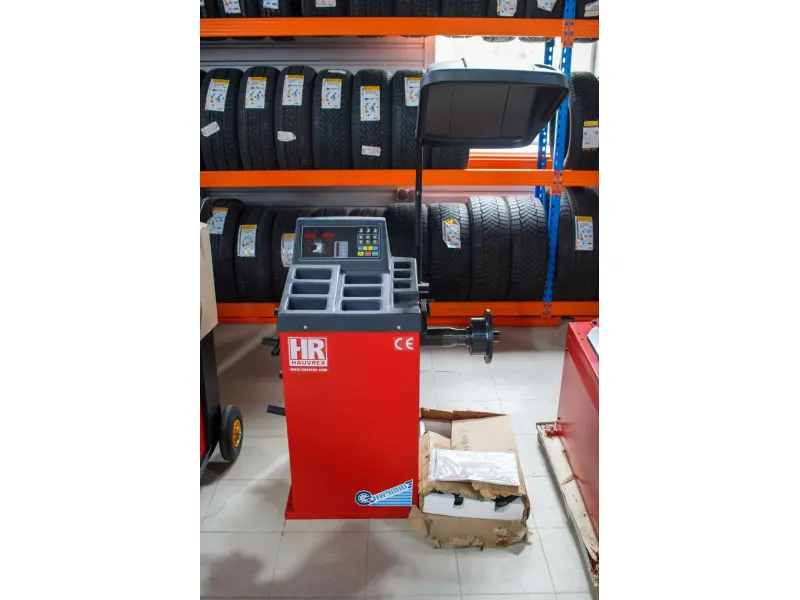 Балансировочный станок Hauvrex 220V HW9000