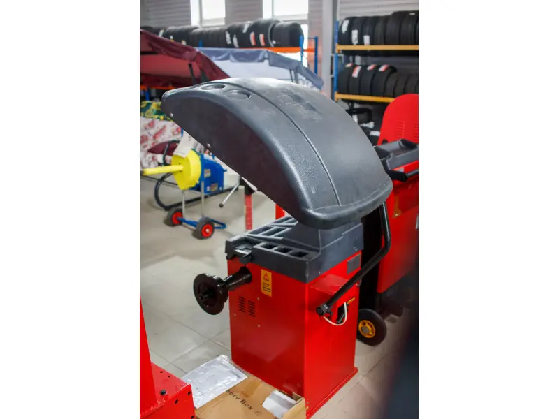 Балансировочный станок Hauvrex 220V HW9000
