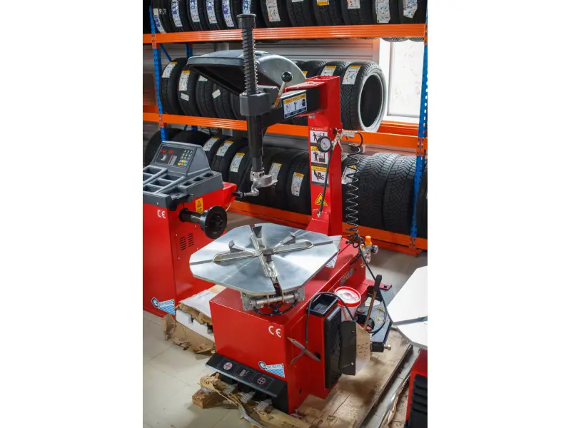Schimbator de anvelope  Hauvrex 220V HW9000