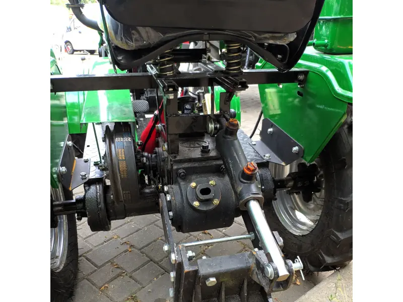 Tractor KENTAVR 160B